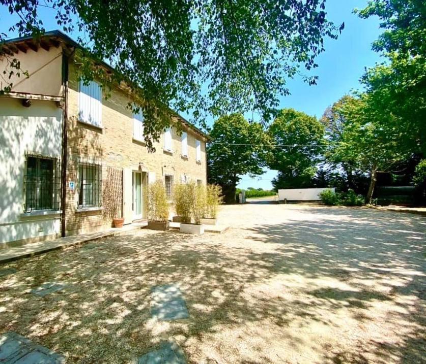 Il Bianconiglio R&B Bed & Breakfast Carraie Eksteriør bilde