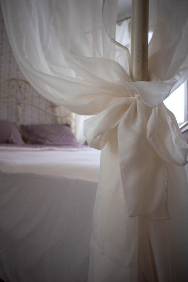 Il Bianconiglio R&B Bed & Breakfast Carraie Eksteriør bilde